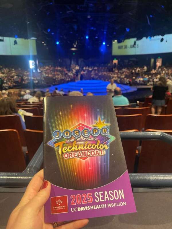 UC Davis Health Pavilion, bloc: East, rangée: P, place: 50