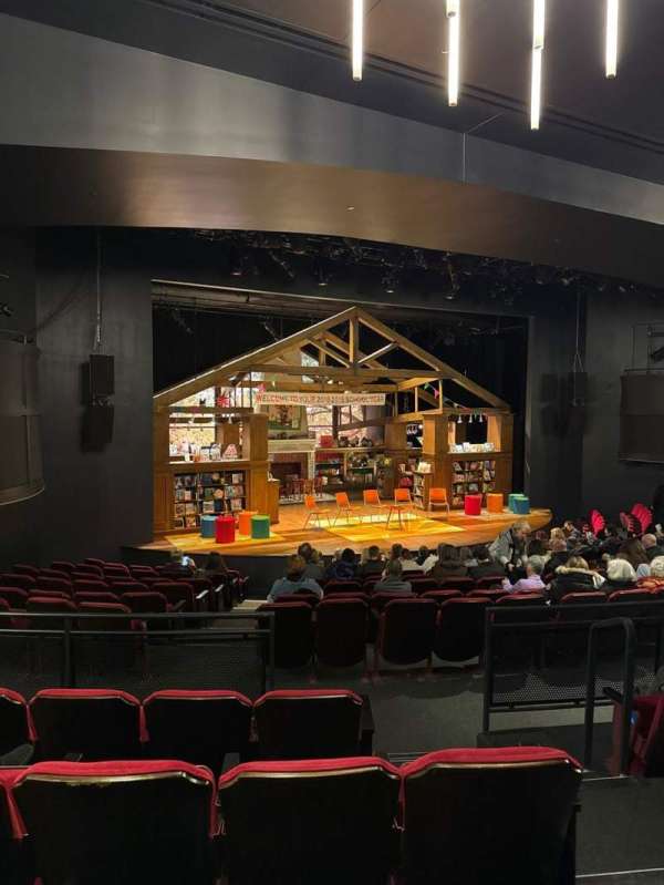 Broadway Playhouse, bloc: Left, rangée: L, place: 4