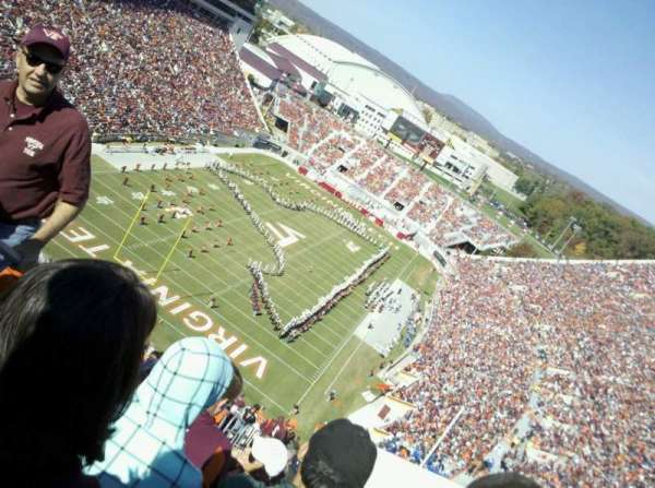 Lane Stadium, bloc: 503, rangée: DD, place: 23