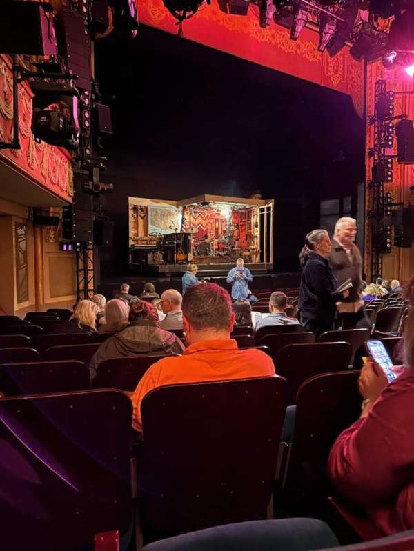 Longacre Theatre, bloc: Orchestra L, rangée: N, place: 14