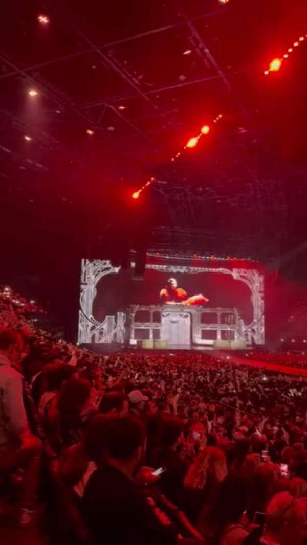Accor Arena, bloc: Balcon R, rangée: 17, place: 10