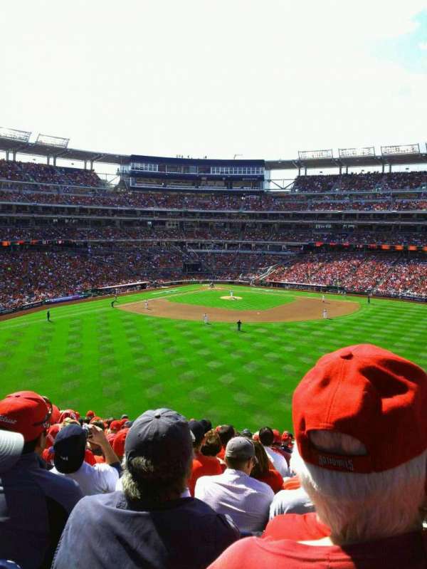 Nationals Park, bloc: 242, rangée: H, place: 12