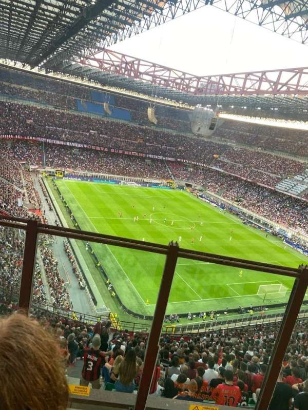 san siro, bloc: 357, rangée: 2, place: 10