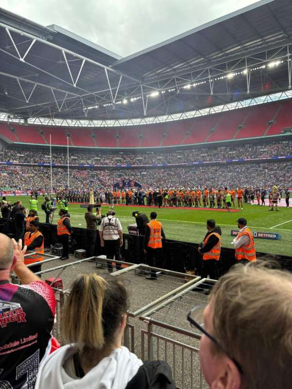 Wembley Stadium, bloc: 143, rangée: 4, place: 163