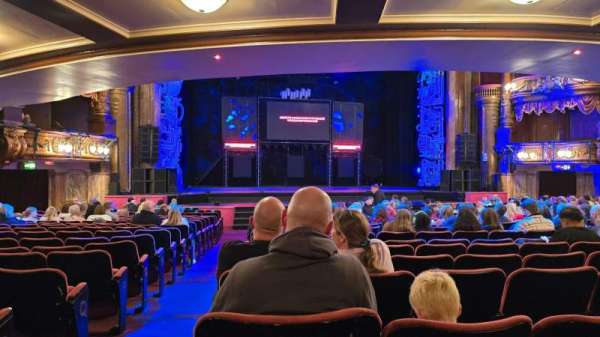 The London Palladium, bloc: Stalls, rangée: U, place: 35