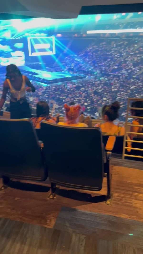 Gas South Arena, bloc: 121, rangée: Y, place: 11