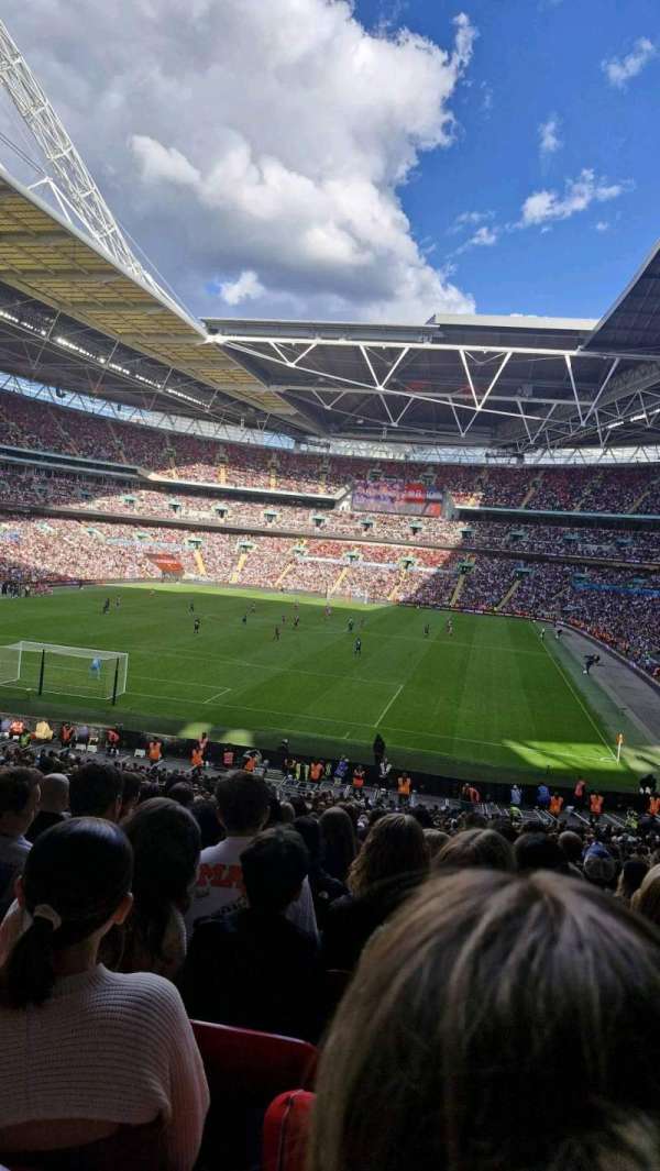 Wembley Stadium, bloc: 132, rangée: 41, place: 270
