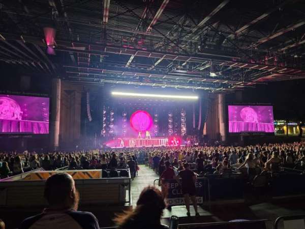 Talking Stick Resort Amphitheatre, bloc: 204, rangée: EE, place: 2
