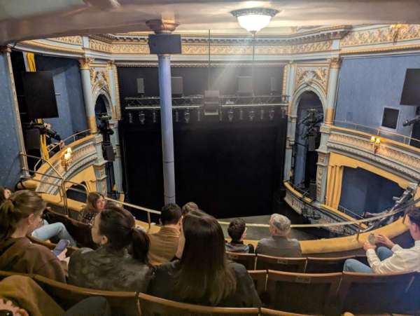 Harold Pinter Theatre, bloc: Royal Circle, rangée: E, place: 17