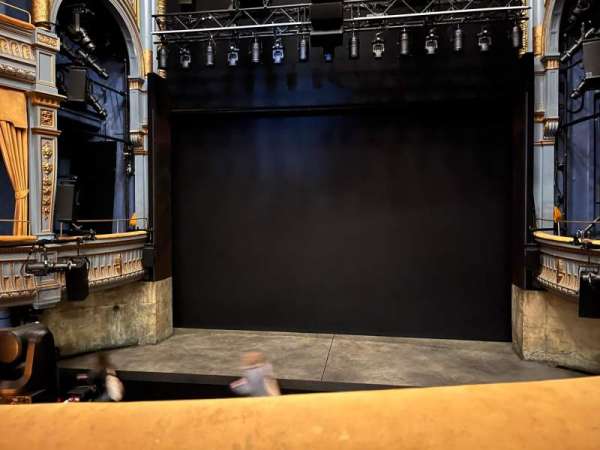 Harold Pinter Theatre, bloc: Dress Circle, rangée: A, place: 7
