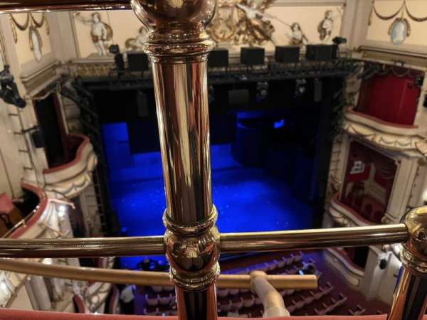 Noël Coward Theatre, bloc: Balcony, rangée: A, place: 21