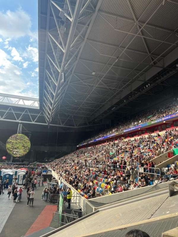 Merkur Spiel-Arena, bloc: 34, rangée: 9, place: 4