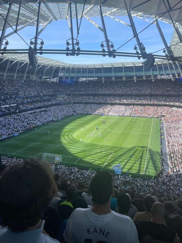 Tottenham Hotspur Stadium, bloc: 323, rangée: 69, place: 133