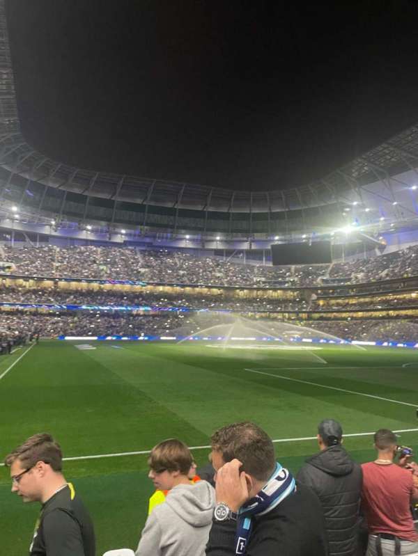 Tottenham Hotspur Stadium, bloc: 257, rangée: 5, place: 295