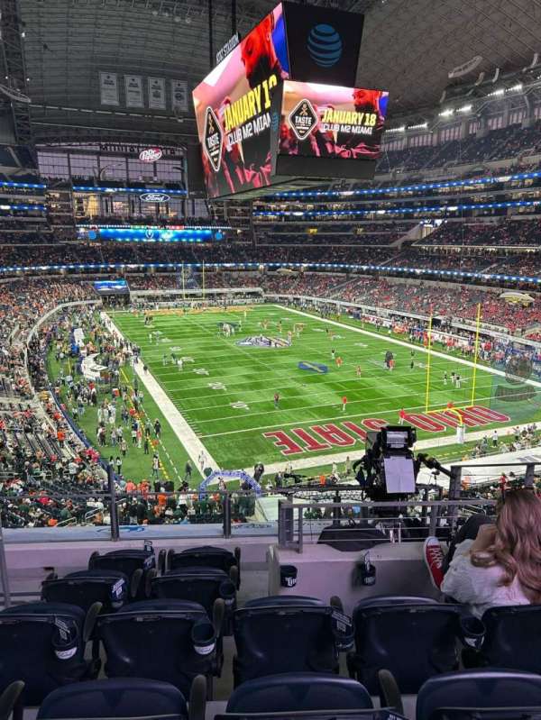 AT&T Stadium, bloc: 327, rangée: 6, place: 5
