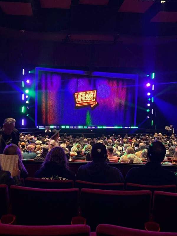 San Diego Civic Theatre, bloc: Dress Circle L, rangée: E, place: 13