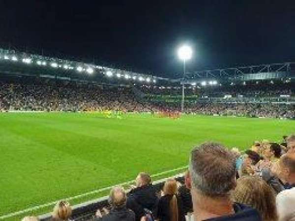 Carrow Road, bloc: Thorpe Corner, rangée: C