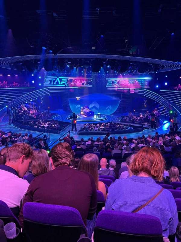 Troubadour Wembley Park Theatre, bloc: Locomotive, rangée: T, place: 37