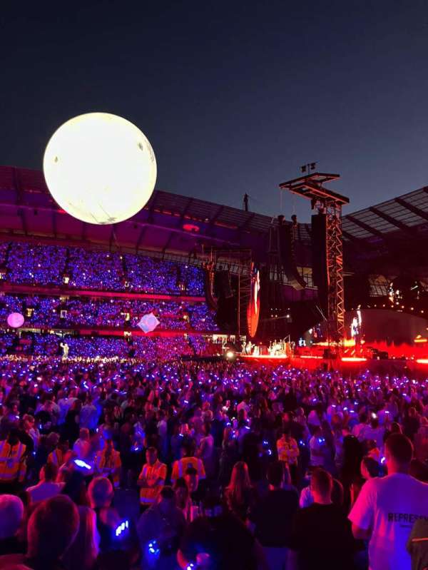 Etihad Stadium, Manchester, bloc: 005, rangée: 11, place: 97