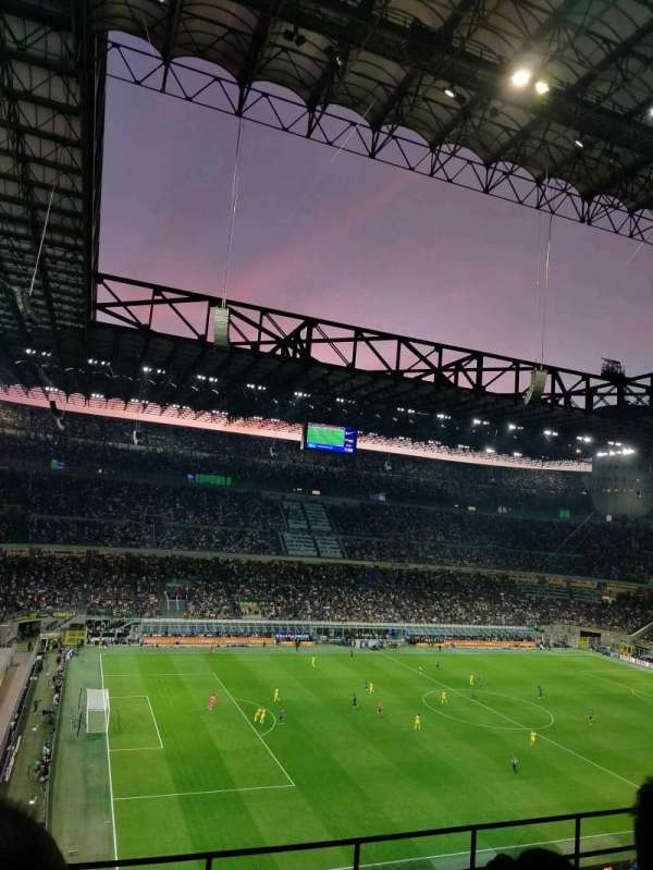San Siro, bloc: 274, rangée: 7, place: 18