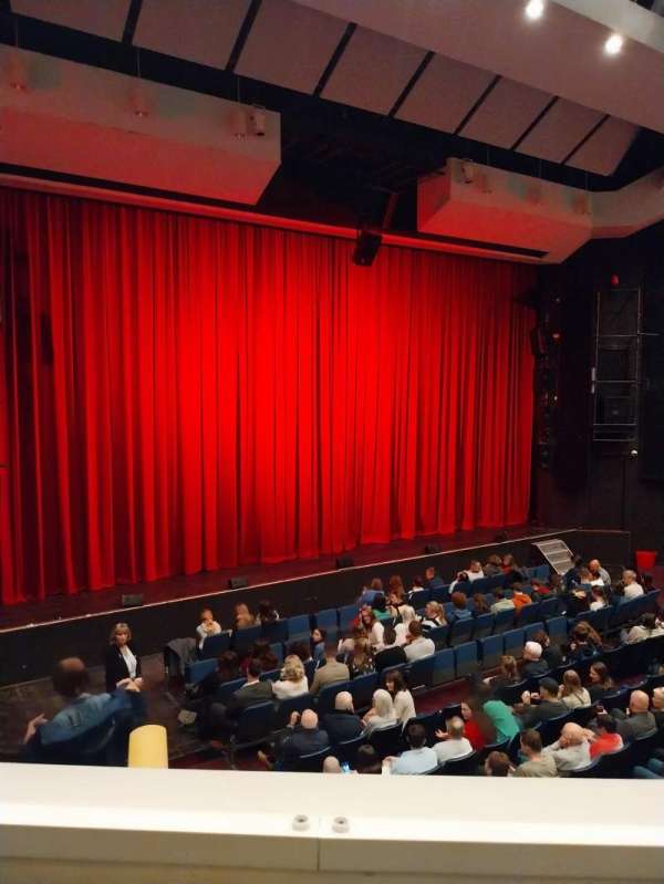 Wycombe Swan, bloc: Side circle, rangée: H, place: 46