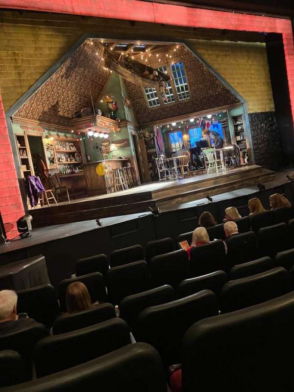 Engeman Theater, bloc: Orchestra, rangée: F, place: 119
