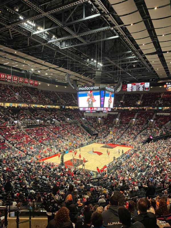 Moda Center, bloc: 206, rangée: O, place: 20