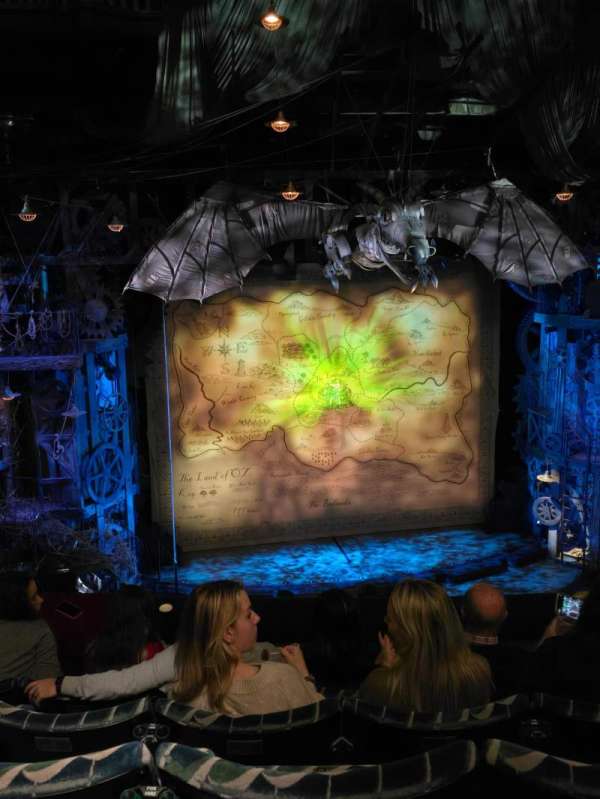 Apollo Victoria Theatre, bloc: Dress Circle, rangée: C, place: 33