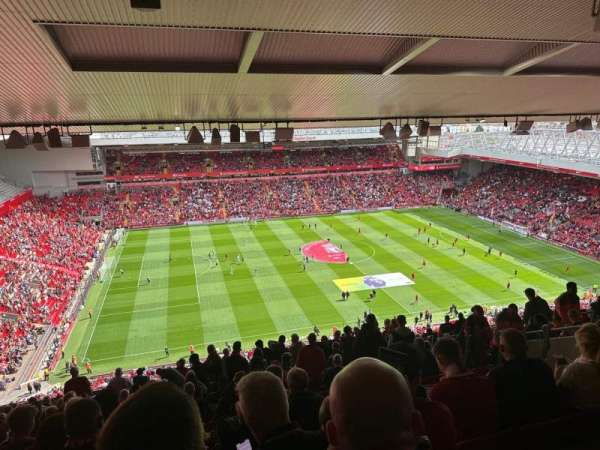 Anfield, bloc: U3, rangée: 76, place: 67