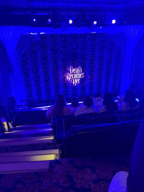 Lunt-Fontanne Theatre, bloc: Front Mezzanine C, rangée: E, place: 101
