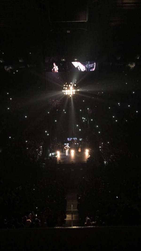 SAP Center, bloc: 208, rangée: 1, place: 4