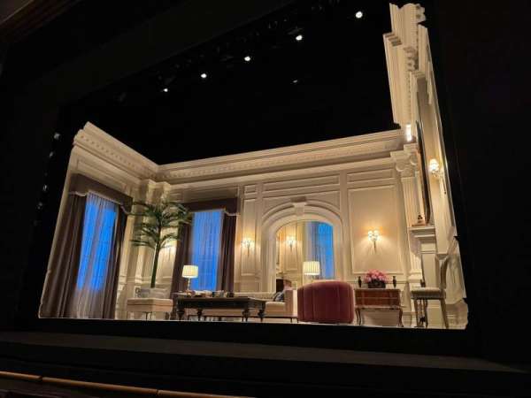 Goodman Theatre - Albert Theatre, bloc: Main Floor, rangée: C, place: 4
