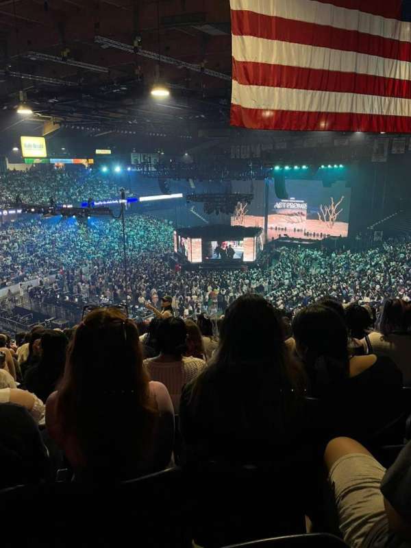 Allstate Arena, bloc: 213