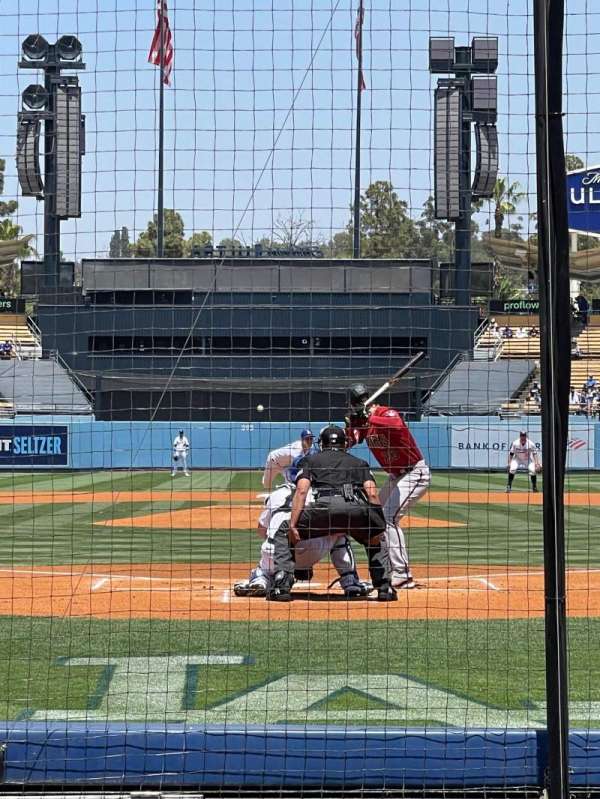 Dodger Stadium, bloc: 1DG, rangée: FF, place: 6