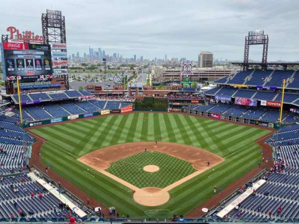 Citizens Bank Park, bloc: 420, rangée: 16, place: 1