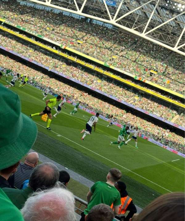 Aviva Stadium, bloc: 121, rangée: G, place: 22