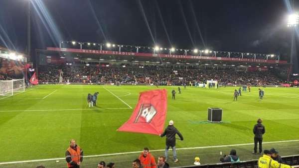 Vitality Stadium, bloc: 23, rangée: G, place: 213
