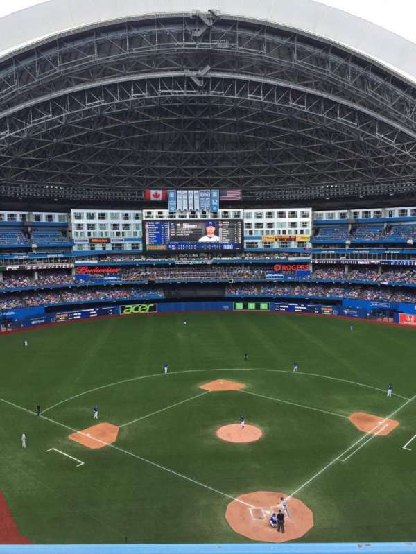 Rogers Centre, bloc: 525, rangée: 2, place: 10