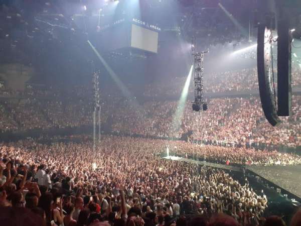 Accor Arena, bloc: Gradin H, rangée: 9, place: 5