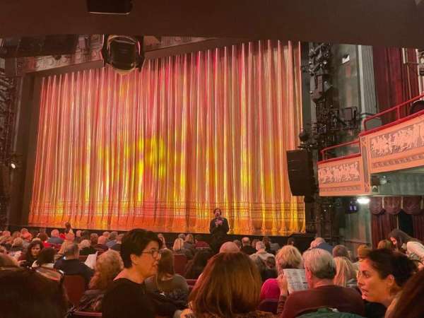 Broadhurst Theatre, bloc: Orchestra R, rangée: M, place: 10