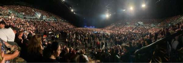 Spark Arena, bloc: 17L, rangée: R, place: 145/146