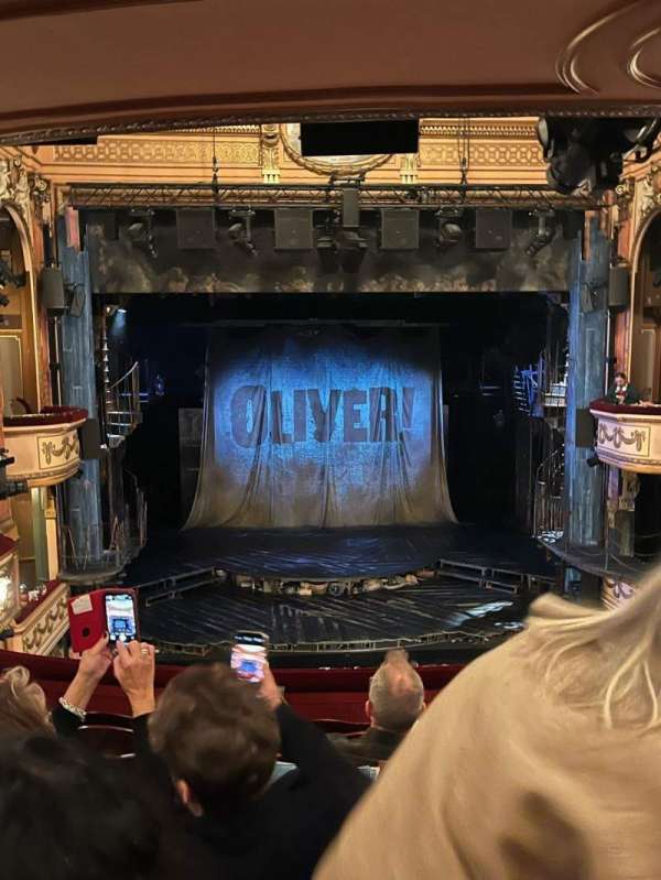 Gielgud Theatre, bloc: Dress Circle, rangée: G, place: 20
