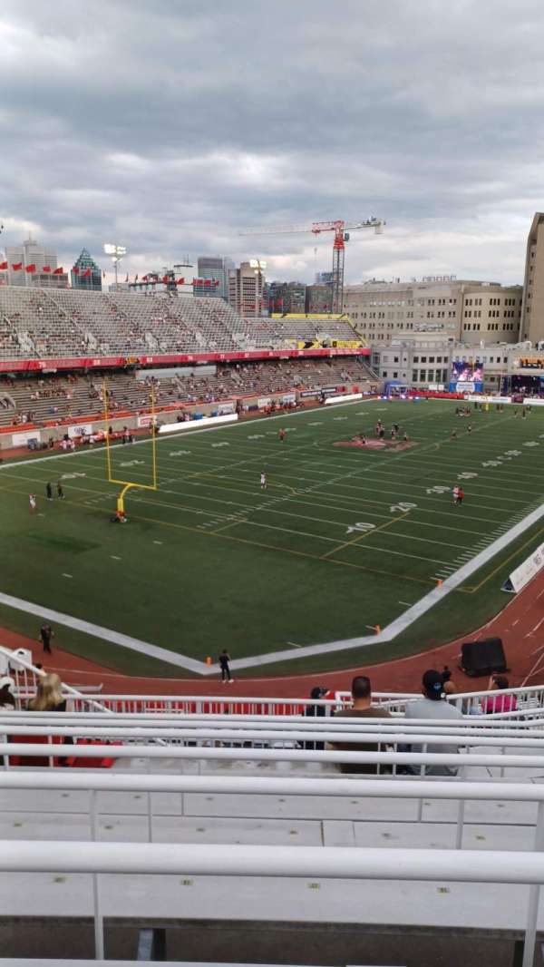 Percival Molson Memorial Stadium, bloc: N2, rangée: 9, place: 18