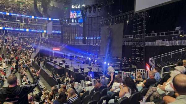 State Farm Arena, bloc: 106, rangée: M, place: 15
