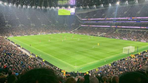 Tottenham Hotspur Stadium, bloc: 424, rangée: 13, place: 10