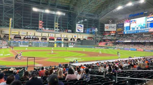Daikin Park, bloc: 122, rangée: 23, place: 6
