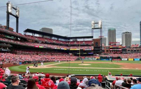 Busch Stadium, bloc: 145, rangée: 3, place: 12