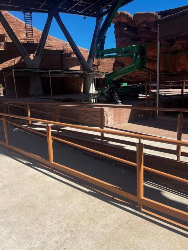 Red Rocks Amphitheatre, bloc: ADA, rangée: 1, place: 10