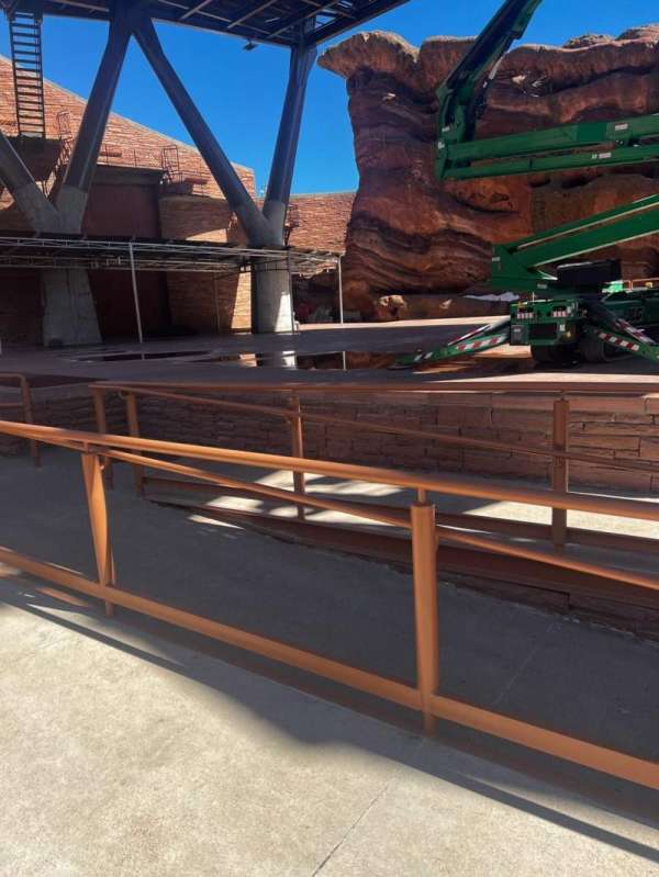 Red Rocks Amphitheatre, bloc: ADA, rangée: 1, place: 16