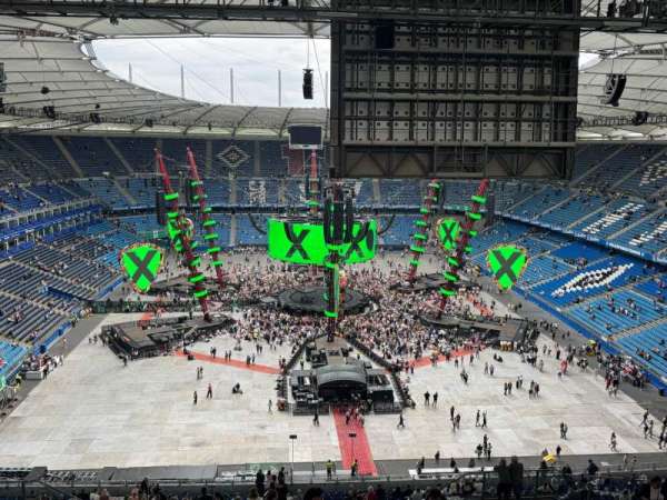 Volksparkstadion, bloc: 25C, rangée: 16, place: 49